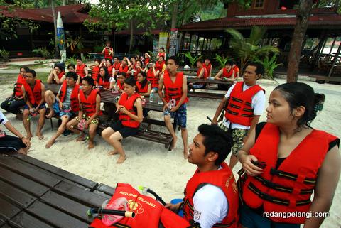 Redang Pelangi Snorkeling